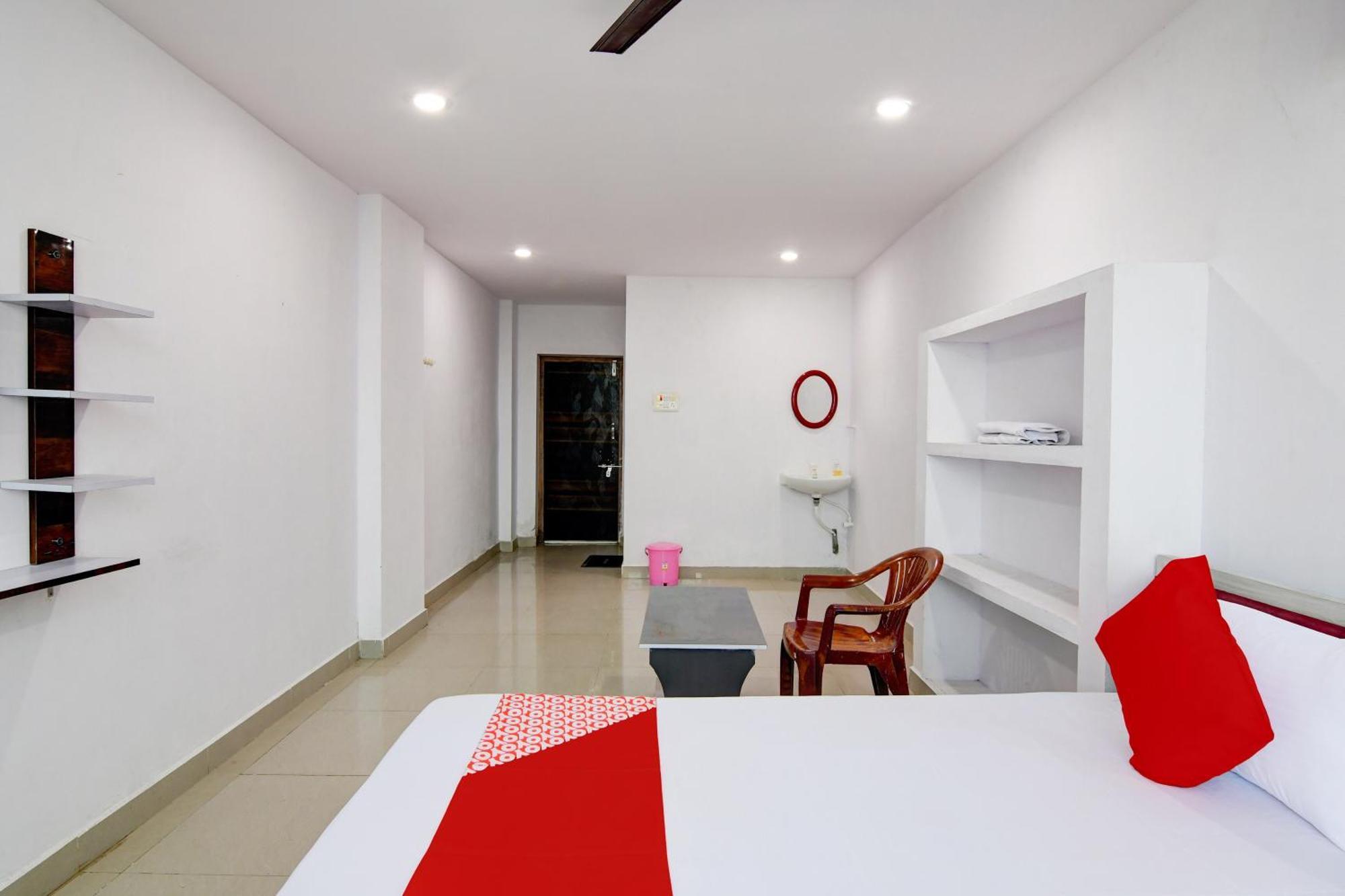 Hotel O Blue Beach Cottage Gopālpur Exteriör bild
