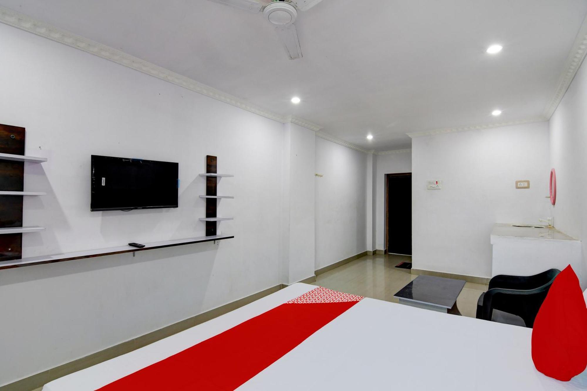 Hotel O Blue Beach Cottage Gopālpur Exteriör bild